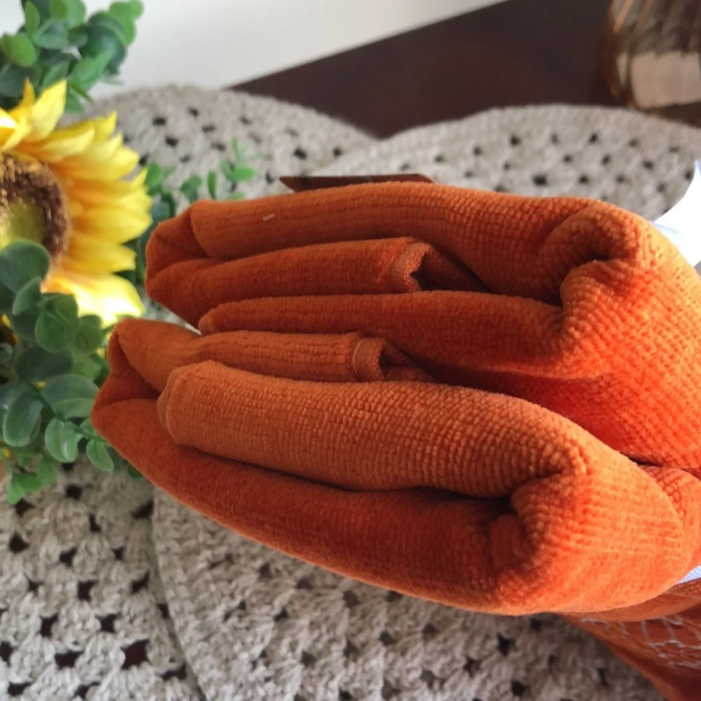 Rae Dunn x PEANUTS Fall WELCOME FRIENDS Hand Towels